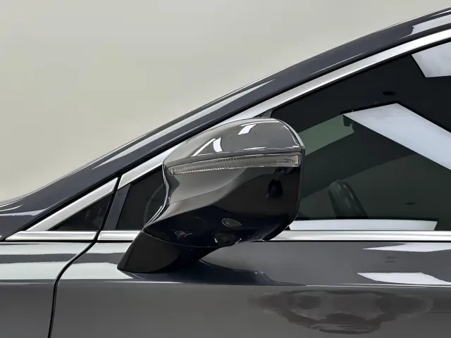 BYD Tang — Фото автомобиля 11