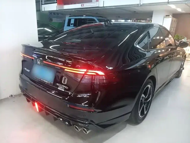 Honda Accord — Фото автомобиля 6