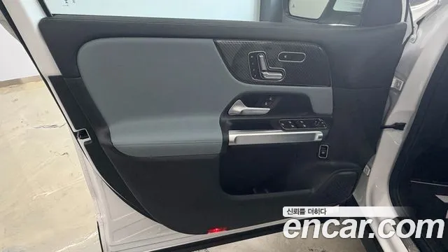 Mercedes-Benz GLB-Class X247 — Фото автомобиля 10
