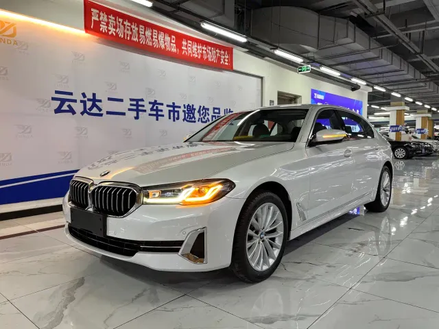 BMW 5 Series — Фото автомобиля 2