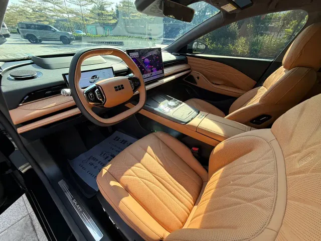 Geely Galaxy Xingyao 8 — Фото автомобиля 9