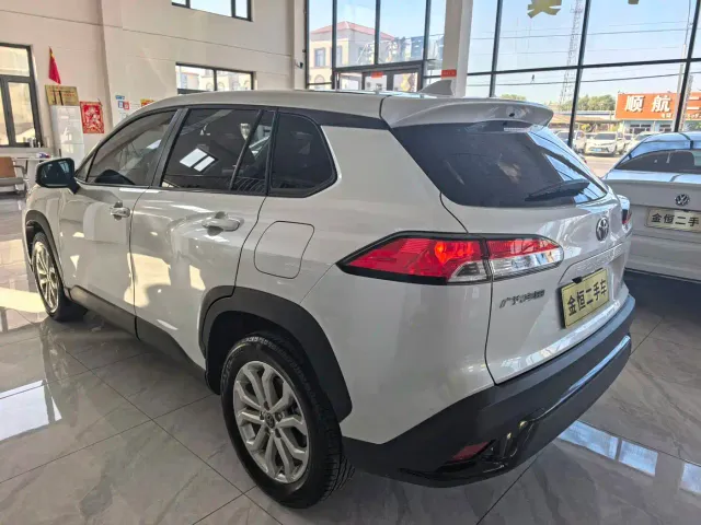 Toyota Frontlander — Фото автомобиля 6