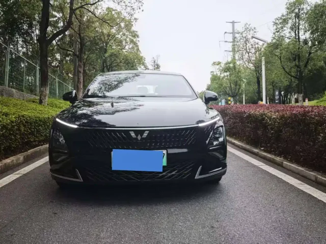 Wuling Starlight — Фото автомобиля 2