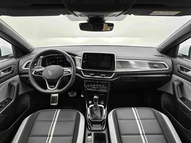 Volkswagen T-Roc — Фото автомобиля 18