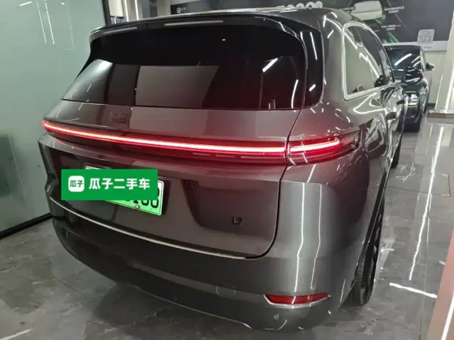 Li Auto L7 — Фото автомобиля 6