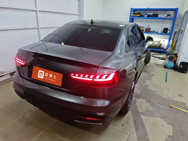 Audi A4L — Фото автомобиля 11