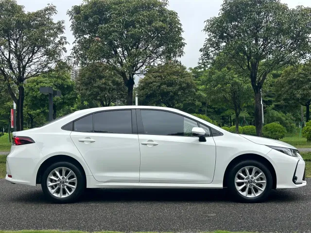 Toyota Corolla — Фото автомобиля 8