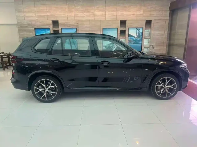 BMW X5 — Фото автомобиля 3