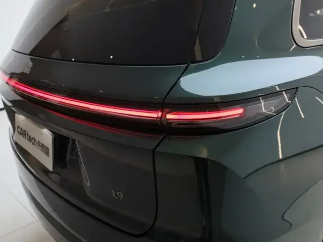 Li Auto Li Xiang L9 2025 Ultra Smart Renewal Edition — Фото автомобиля 18