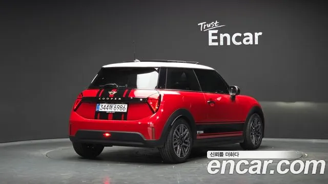MINI Cooper 4th Gen — Фото автомобиля 2