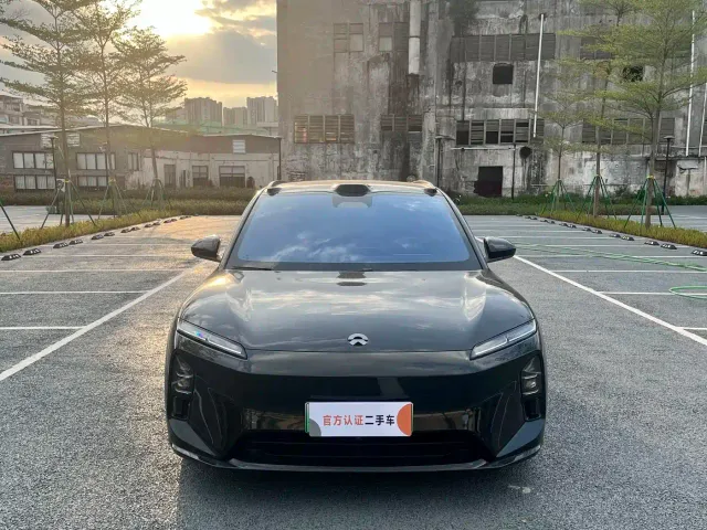 Nio ET5 Touring — Фото автомобиля 2