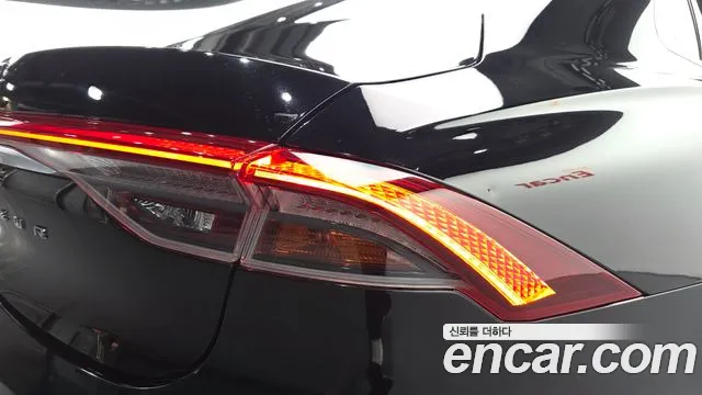 Hyundai Grandeur (New) Hybrid — Фото автомобиля 8