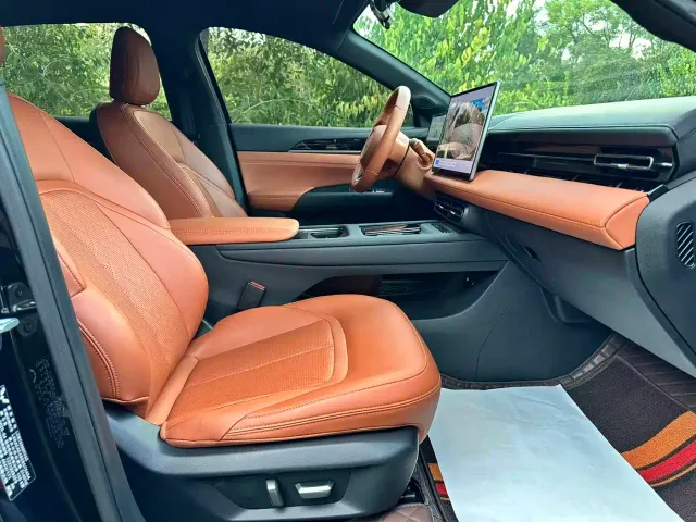 Wuling Starlight — Фото автомобиля 9