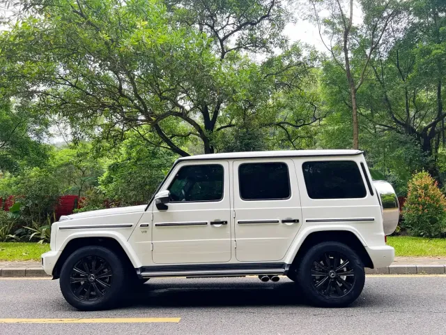Mercedes-Benz G-Class — Фото автомобиля 20
