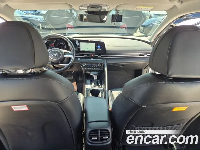 Hyundai AVANTE Avante (CN7) — Фото автомобиля 14