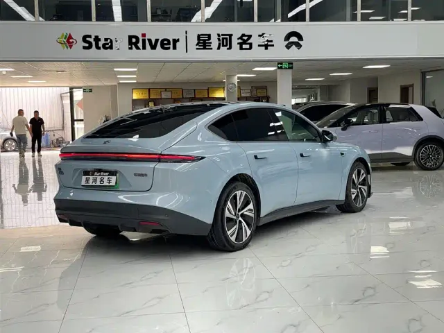 Nio ET5 — Фото автомобиля 7