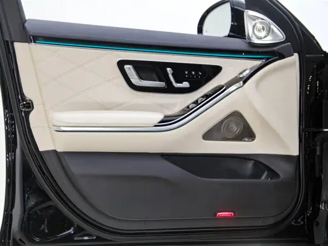 Mercedes-Benz Maybach S-Class — Фото автомобиля 12