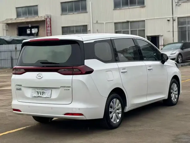 GAC Trumpchi M6 — Фото автомобиля 9