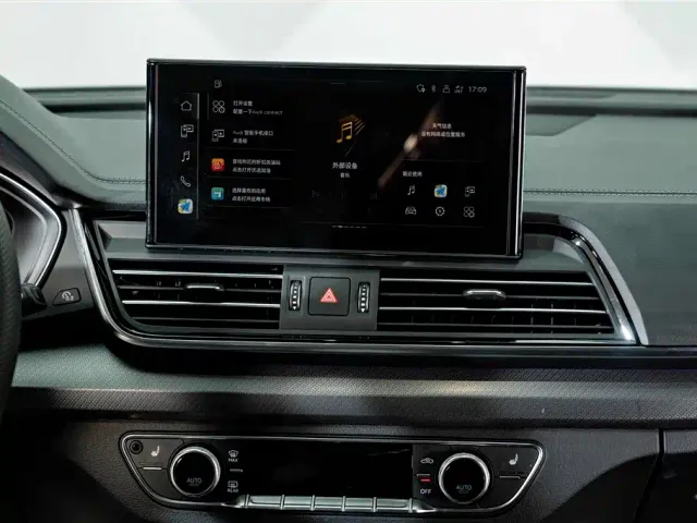 Audi Q5L — Фото автомобиля 14