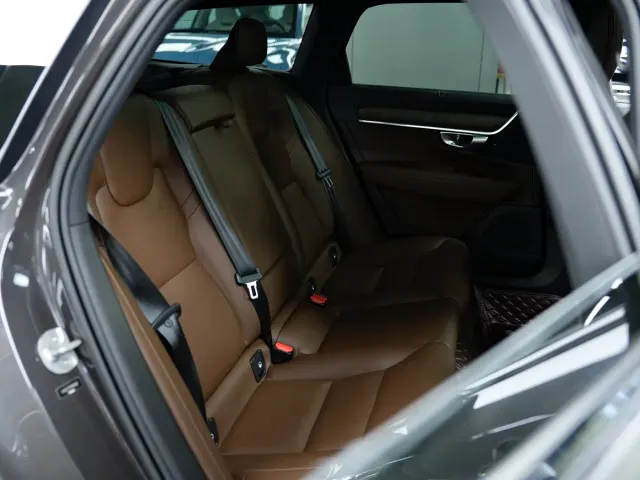 Volvo V90 — Фото автомобиля 17