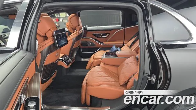 Mercedes-Benz S-Class — Фото автомобиля 11