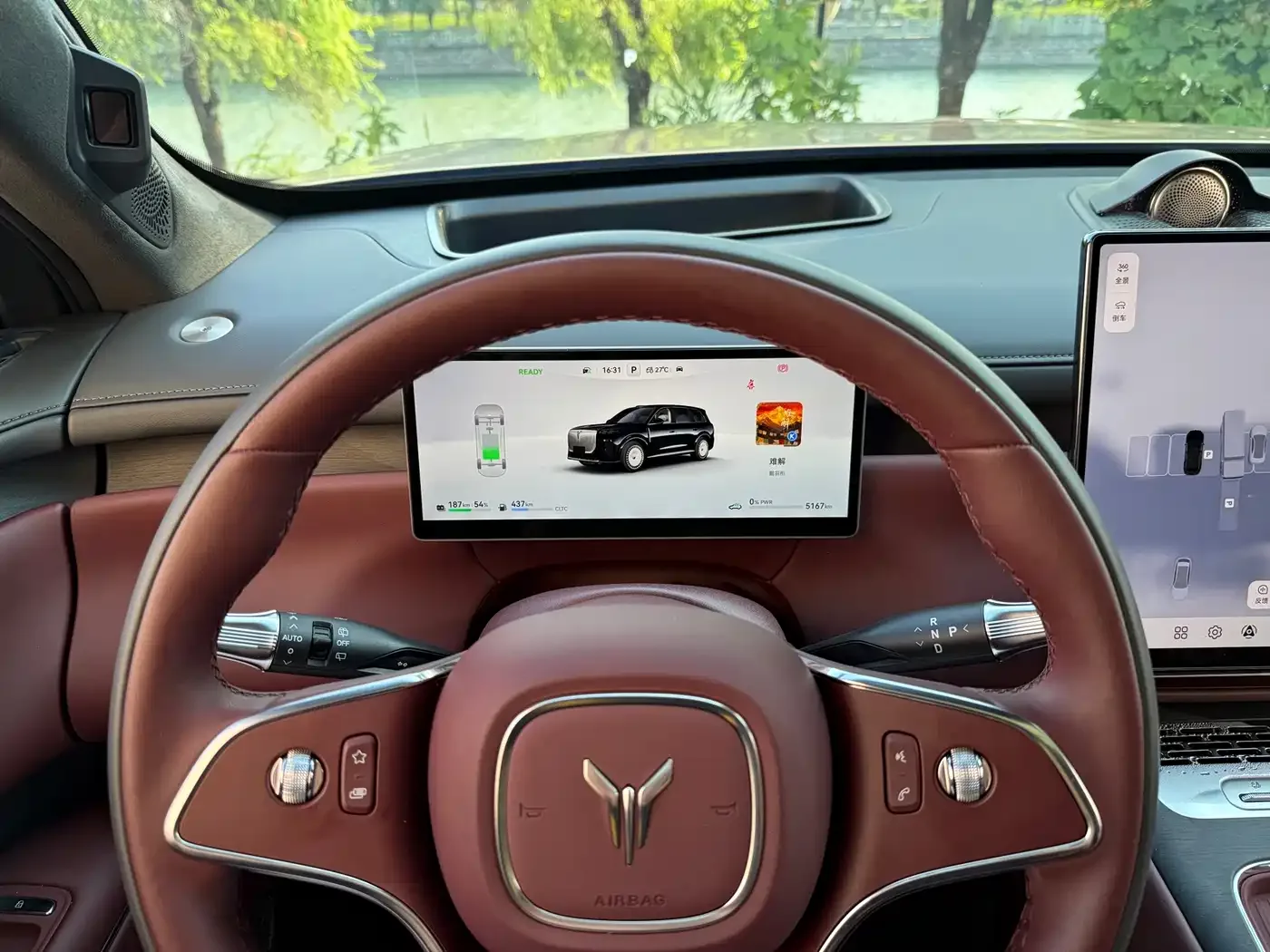 Voyah Auto VOYAH Taisan 2026 Model Base — Фото автомобиля 23