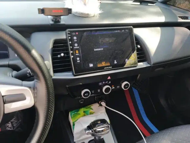 Honda Fit — Фото автомобиля 13