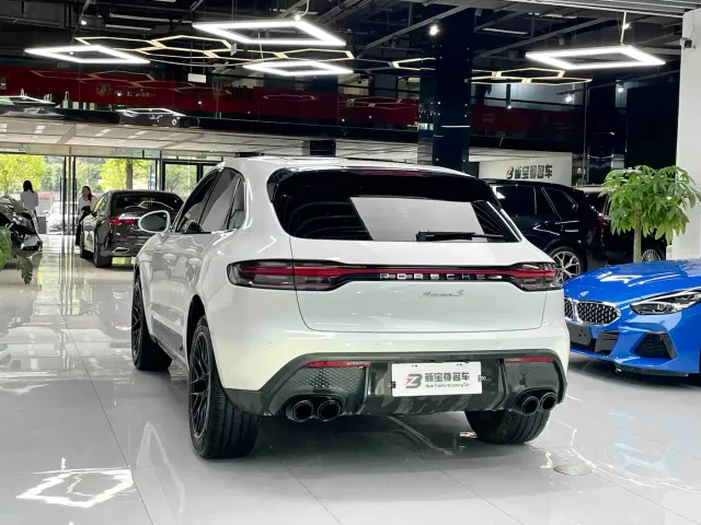 Porsche Macan — Фото автомобиля 11