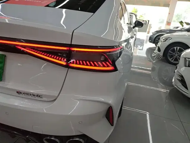 Chery Arrizo 8 — Фото автомобиля 7