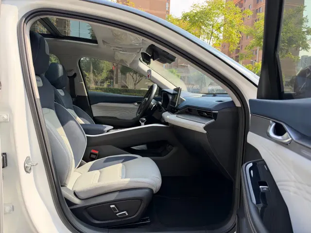 Geely Xingrui — Фото автомобиля 6