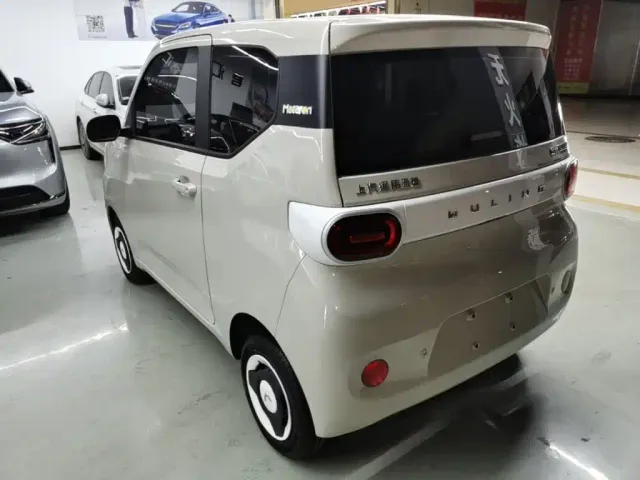 Wuling Hongguang Mini EV — Фото автомобиля 4