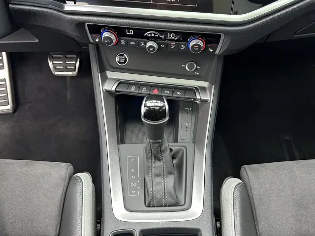 Audi Q3 — Фото автомобиля 15