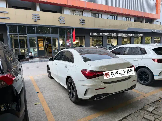 Mercedes-Benz A-Class — Фото автомобиля 3