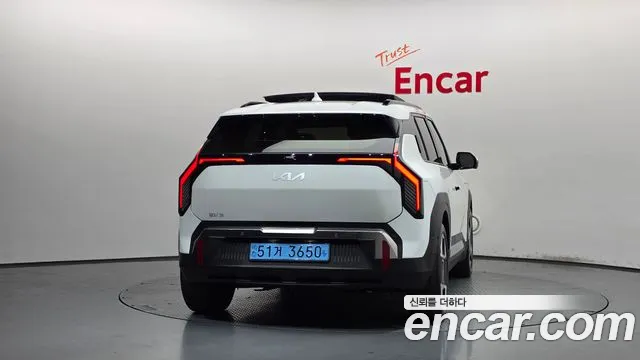 Kia EV3 — Фото автомобиля 4