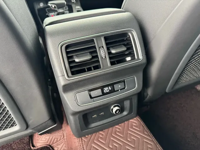 Audi Q5L — Фото автомобиля 15