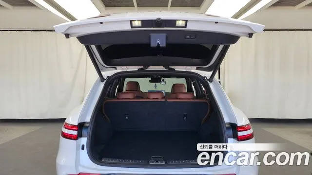Genesis GV70 — Фото автомобиля 26