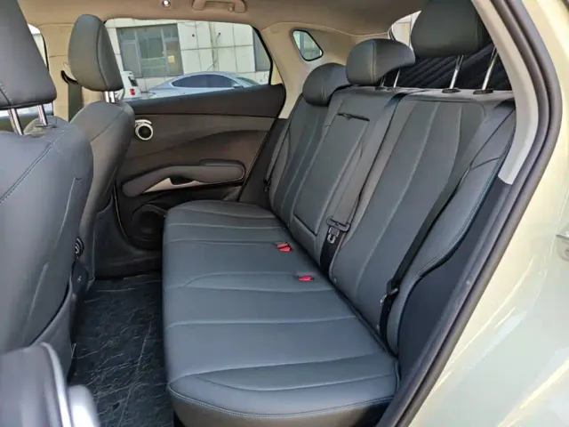 BYD Yuan PLUS — Фото автомобиля 16