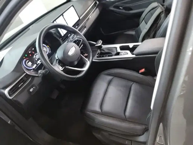 Geely Emgrand — Фото автомобиля 14