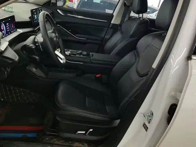 Haval H6 — Фото автомобиля 9