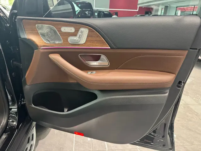 Mercedes-Benz GLS-Class — Фото автомобиля 17