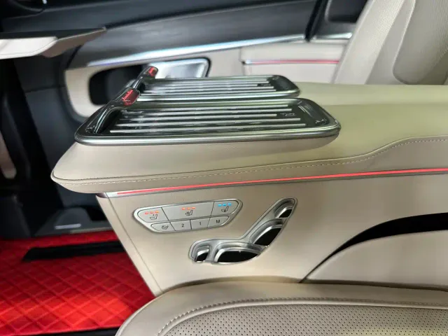 Mercedes-Benz V-Class — Фото автомобиля 8