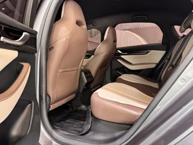 BYD Qin PLUS — Фото автомобиля 5