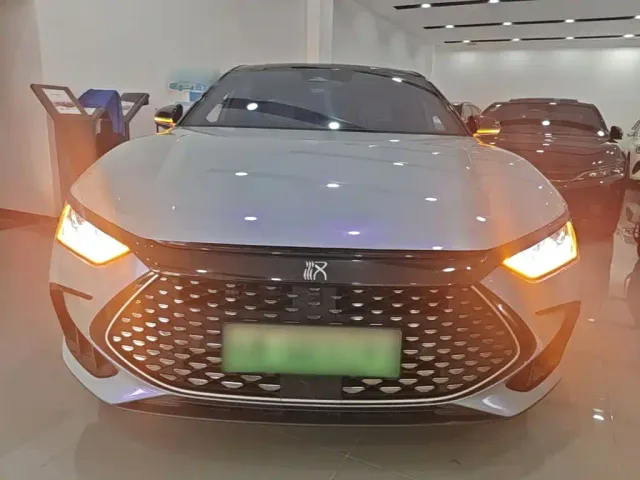 BYD Han — Фото автомобиля 2