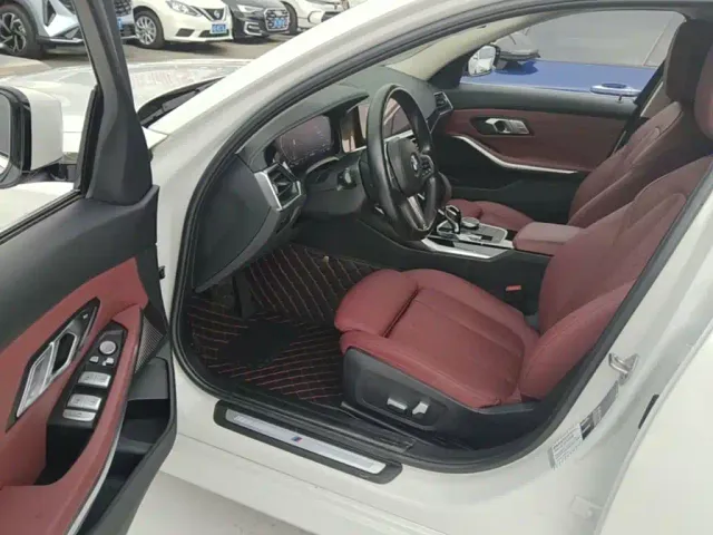 BMW 3 Series — Фото автомобиля 15
