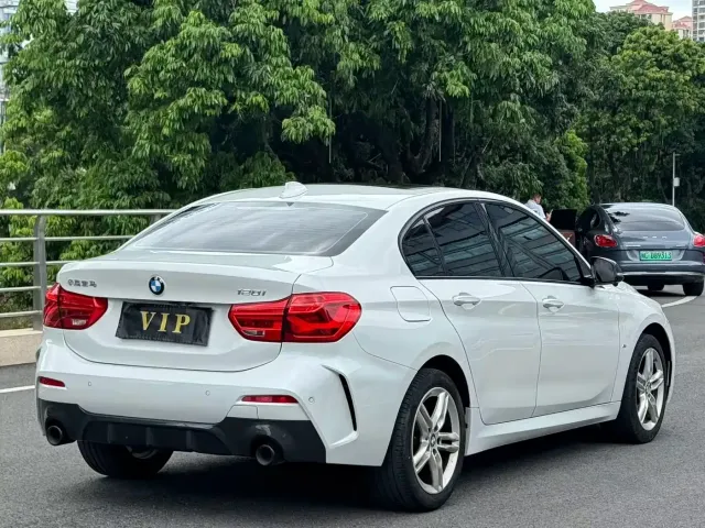 BMW 1 Series — Фото автомобиля 9