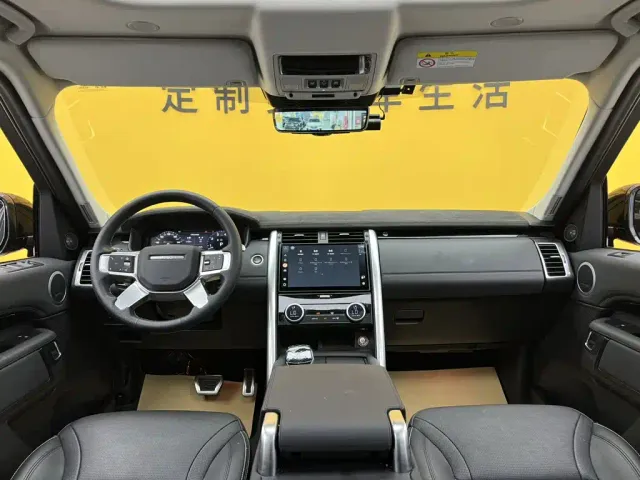 Land Rover Discovery — Фото автомобиля 9