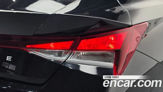 Hyundai Avante CN7 — Фото автомобиля 8