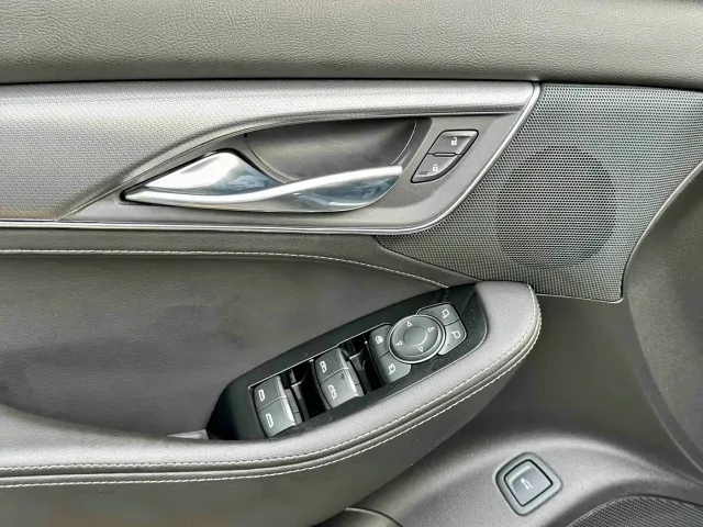 Cadillac CT5 — Фото автомобиля 20