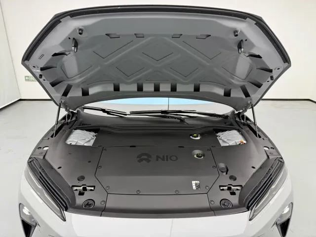 Nio ET5 Touring — Фото автомобиля 15