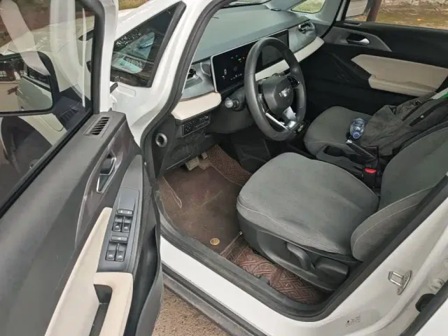 Geely Geometry E Firefly — Фото автомобиля 15